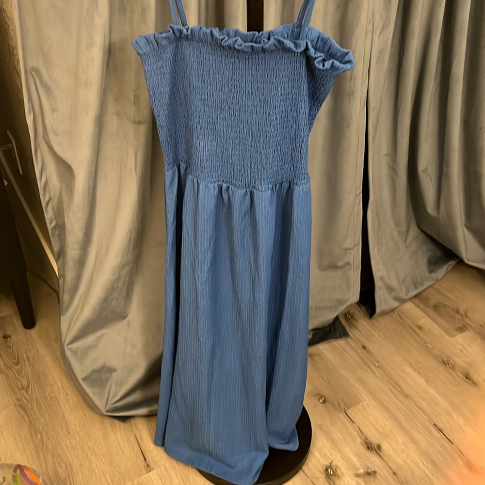 Robin’s egg blue dress from H&M, smocked top, adjustable straps, midi length.
